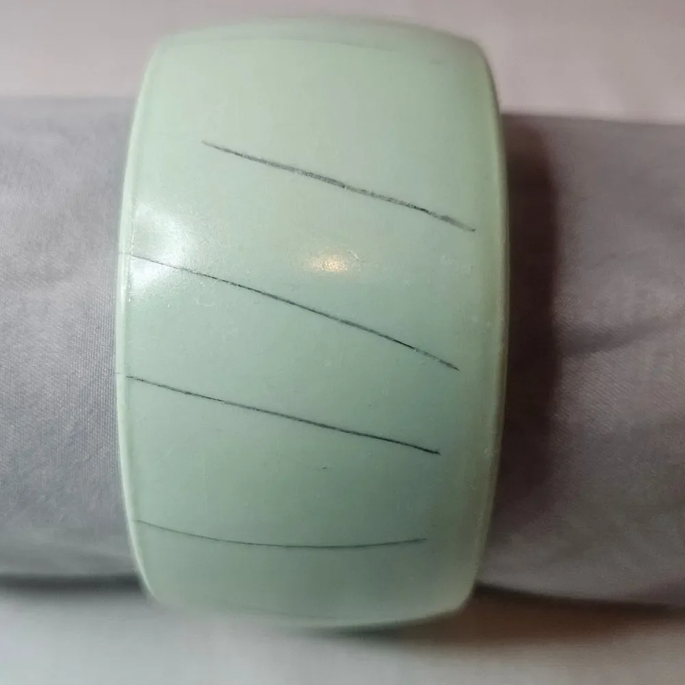 Vintage Unique Mint Green Thick Bangle